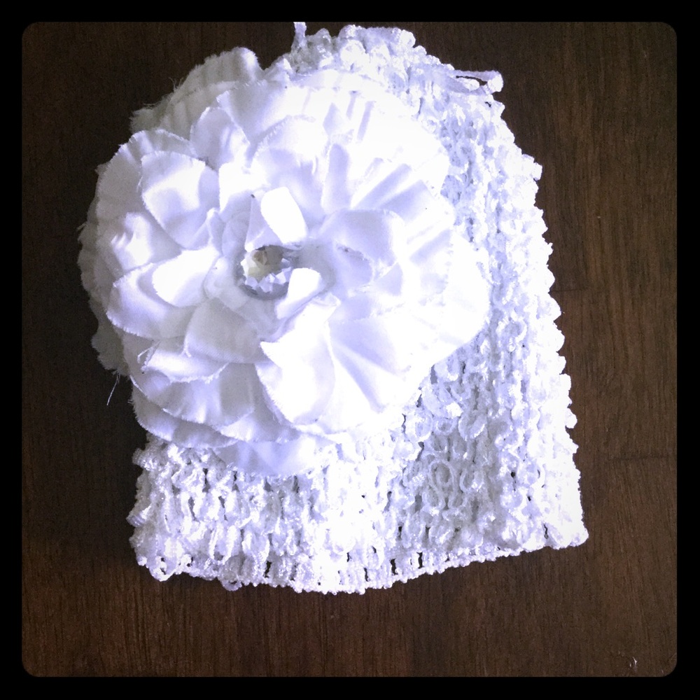 NEWBORN FLOWER HAT
